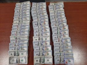 The Сustoms committee and the State Security Service officers detained a citizen who tried to take out over 516 thousand US dollars illegally.