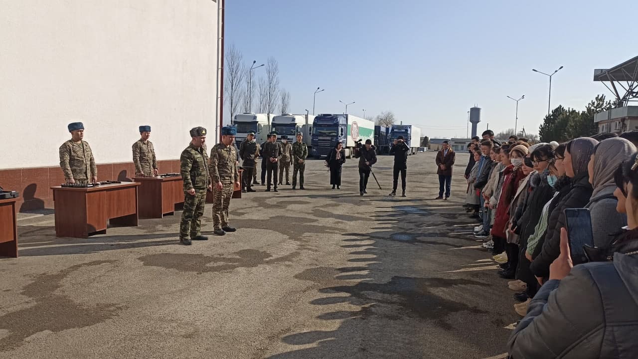 “Сирдарё” чегара божхона постида “Очиқ эшиклар” куни бўлиб ўтди